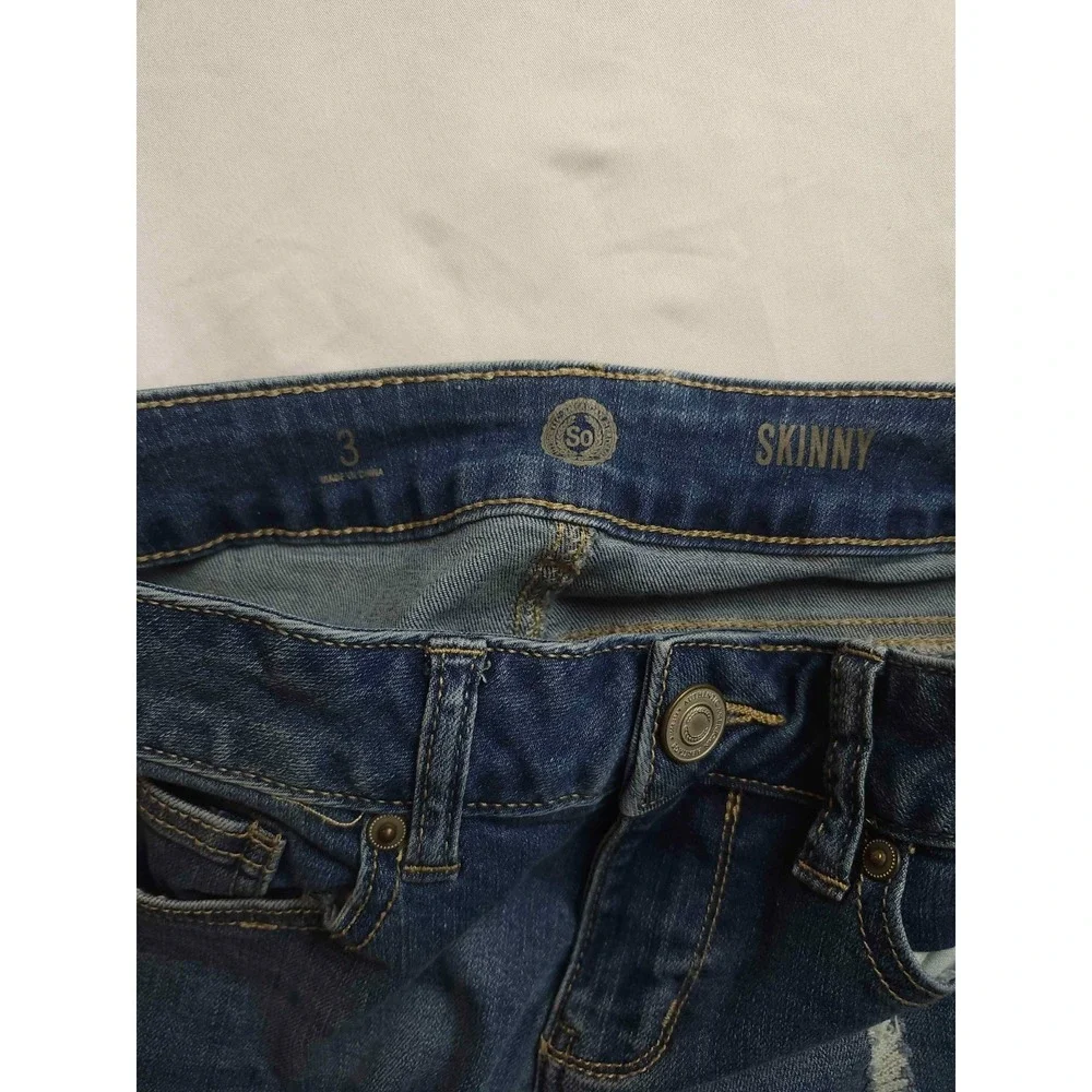 SO‎ Skinny Jeans Womens Size 3 Juniors Blue Denim Dark Wash Distressed Stretch